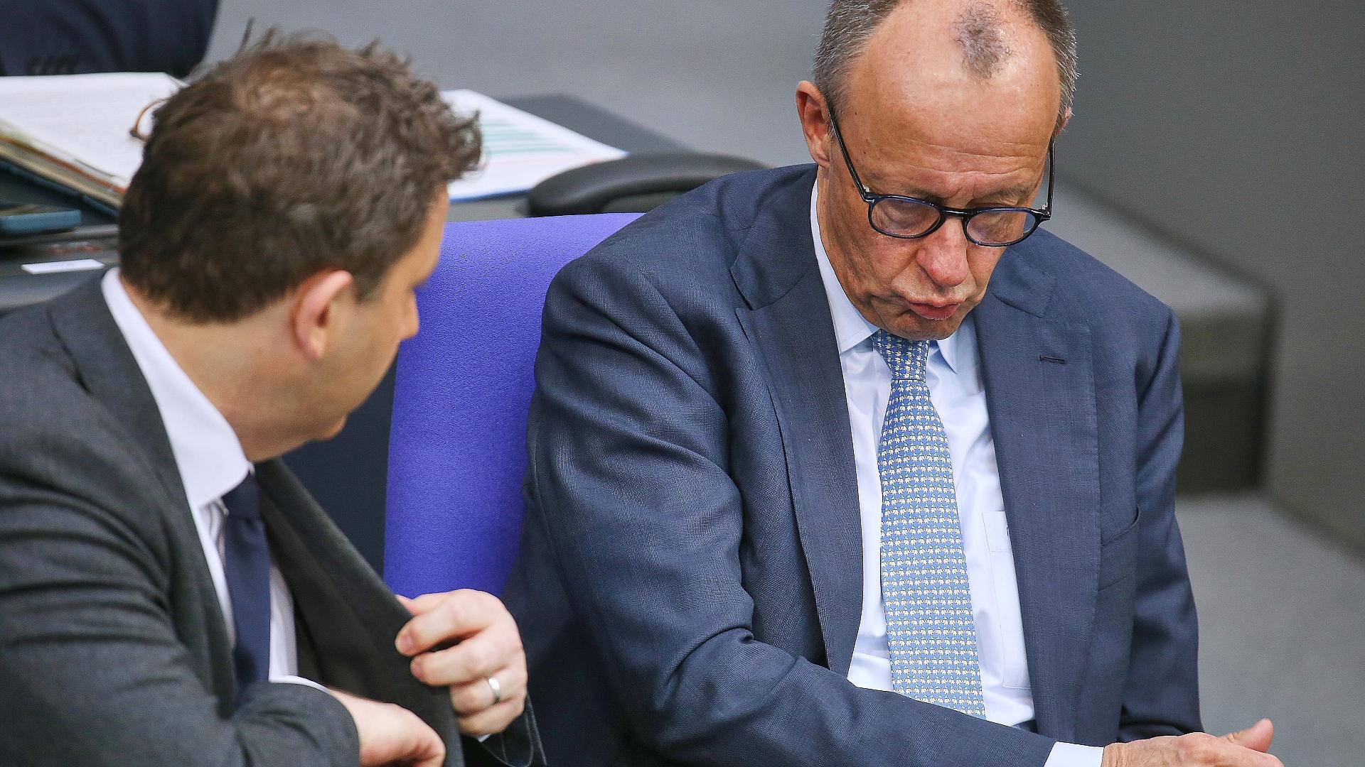 Lars Klingbeil und Friedrich Merz (Archiv)