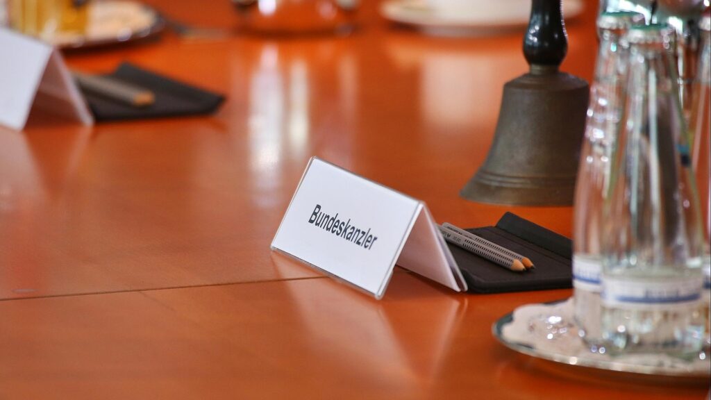 Schild für den Bundeskanzler (Archiv)