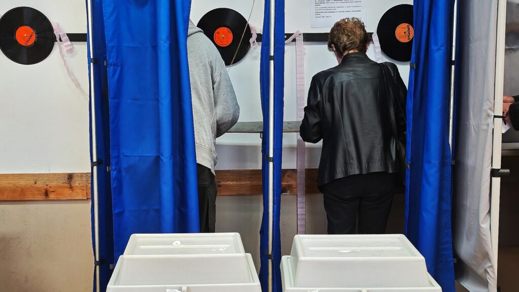 Wahllokal in Ungarn am 12.04.2026