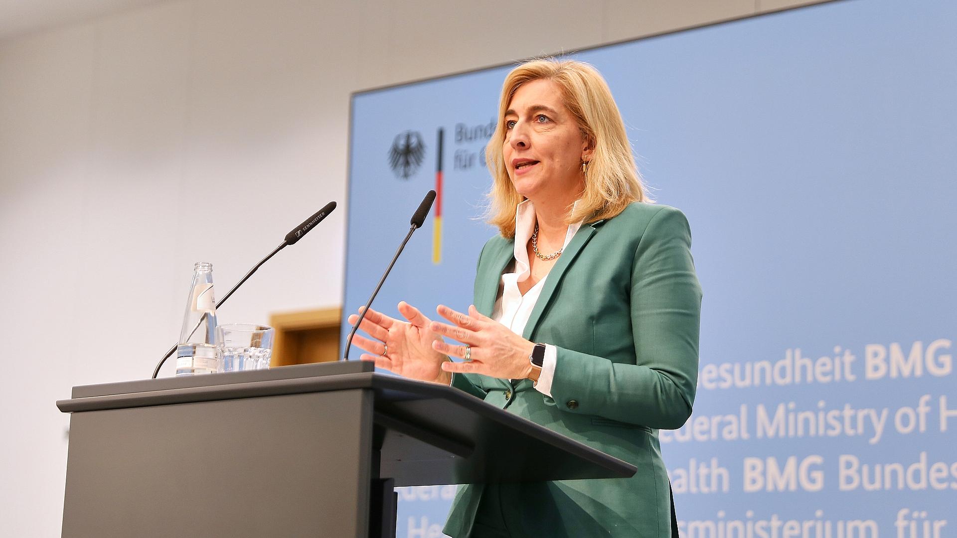 Nina Warken am 22.04.2026