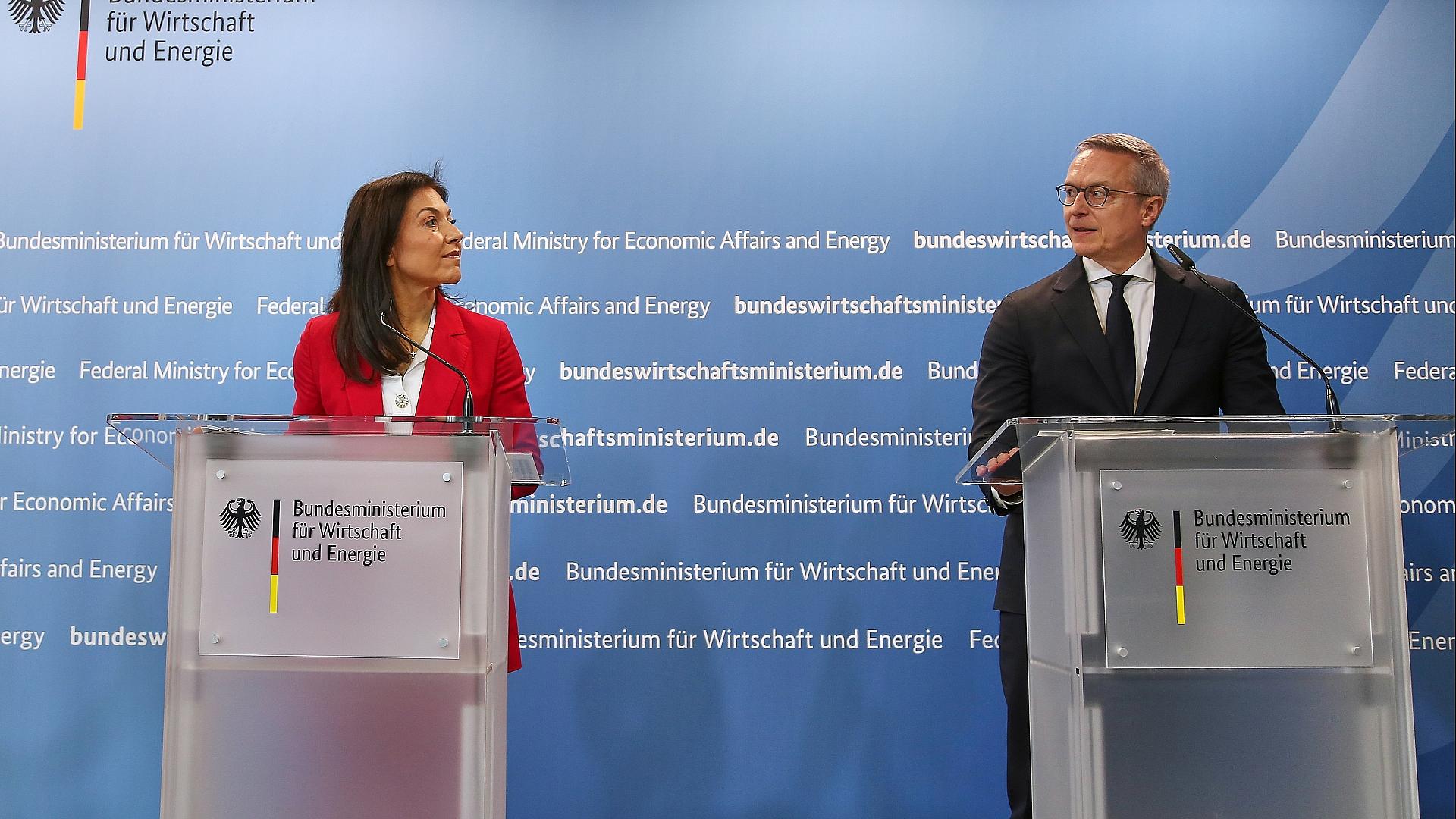 Katherina Reiche und Karsten Wildberger am 28.04.2026