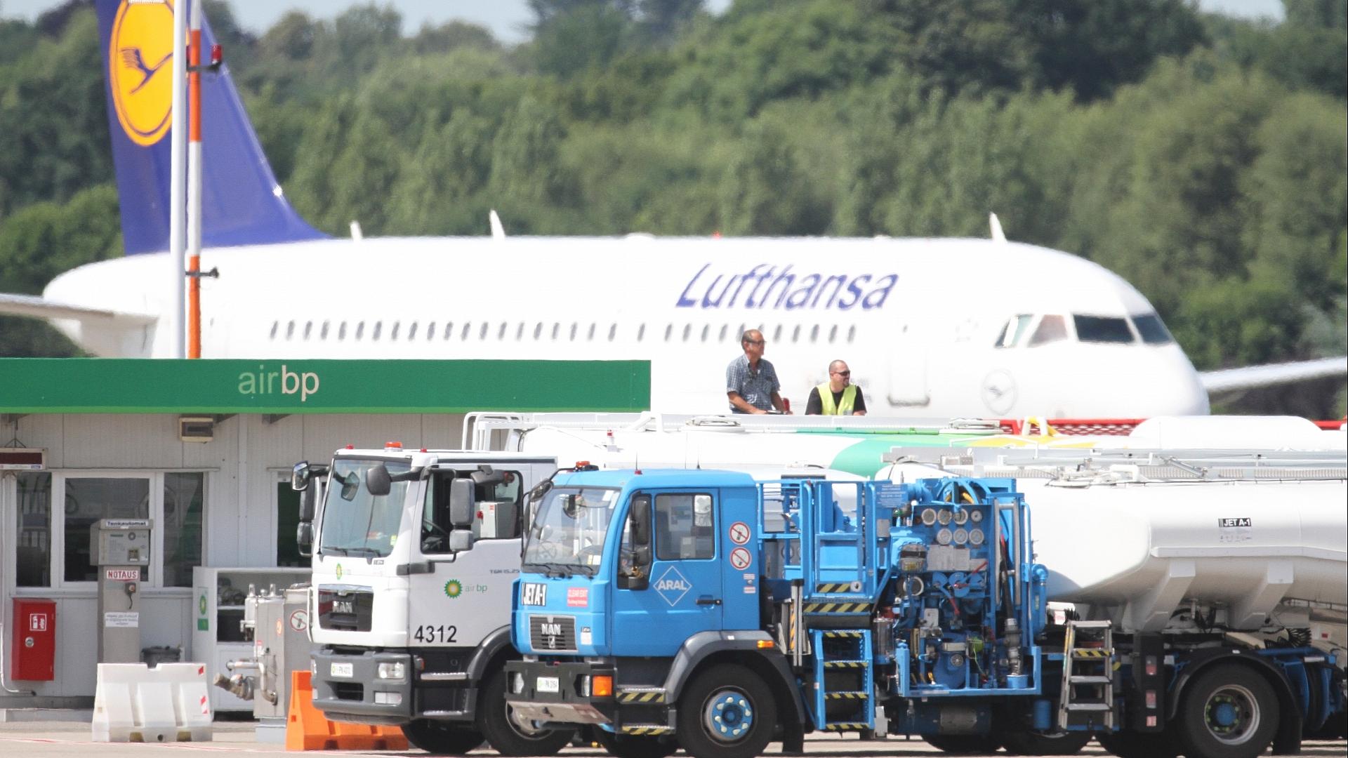 Kerosin-Tankstelle (Archiv)