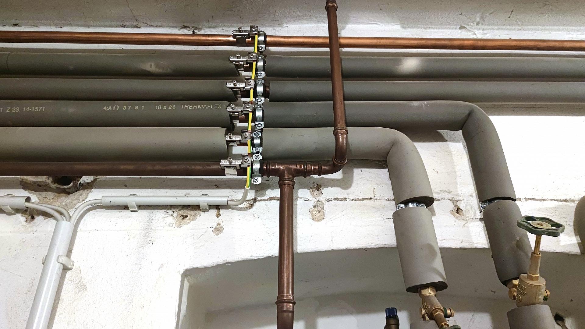 Heizungsrohre (Archiv)