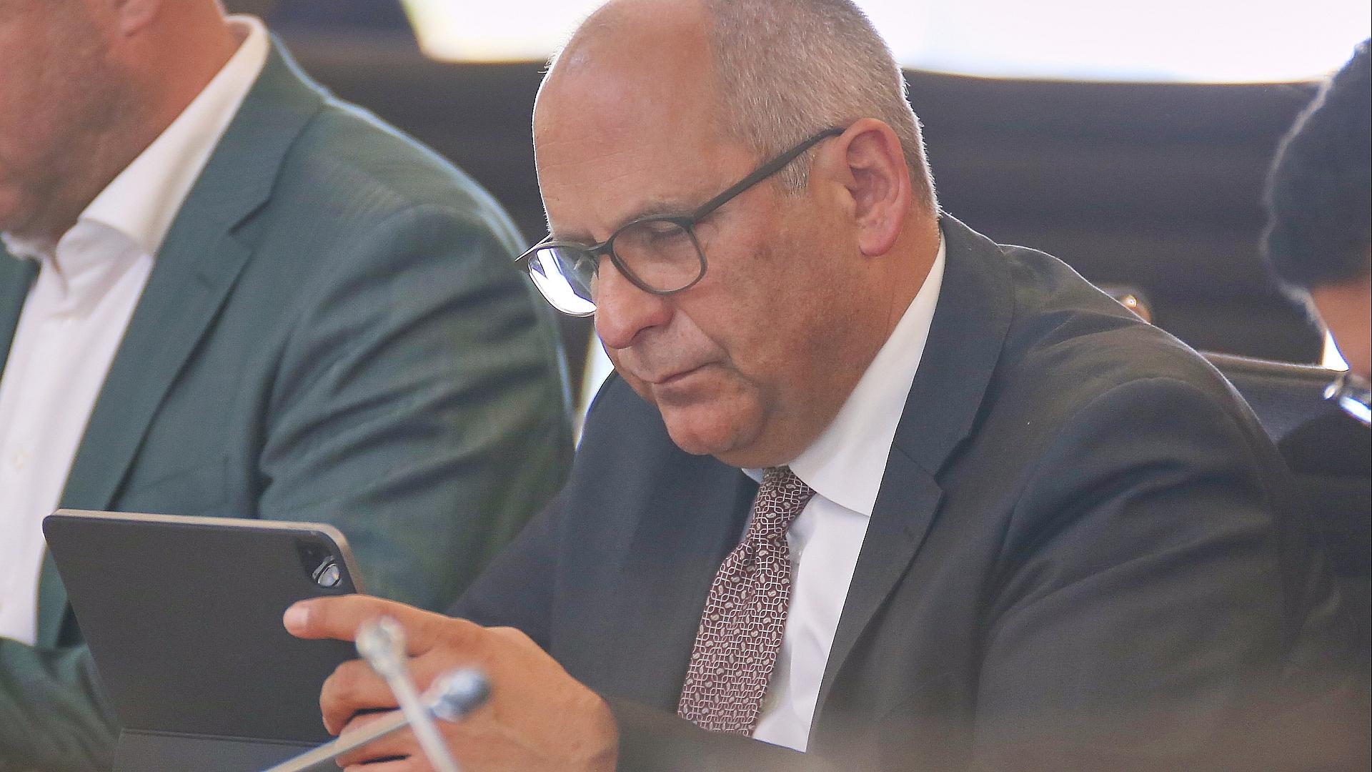 Poseck dringt auf härteren Umgang mit ausreisepflichtigen Syrern 1 Roman Poseck (Archiv)