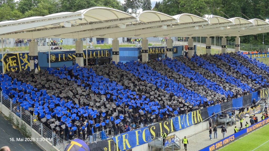 Die letzte Heimchoreo der Virage Est in der Saison 2025/2026