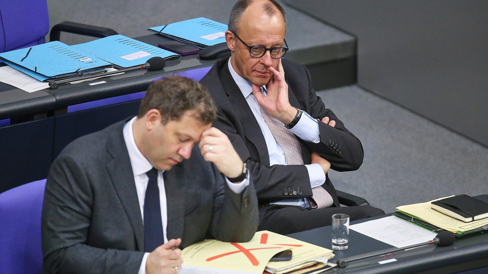 Lars Klingbeil und Friedrich Merz (Archiv)
