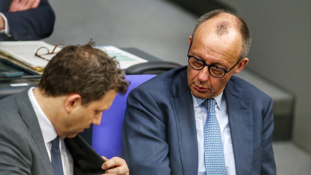 Lars Klingbeil und Friedrich Merz (Archiv)