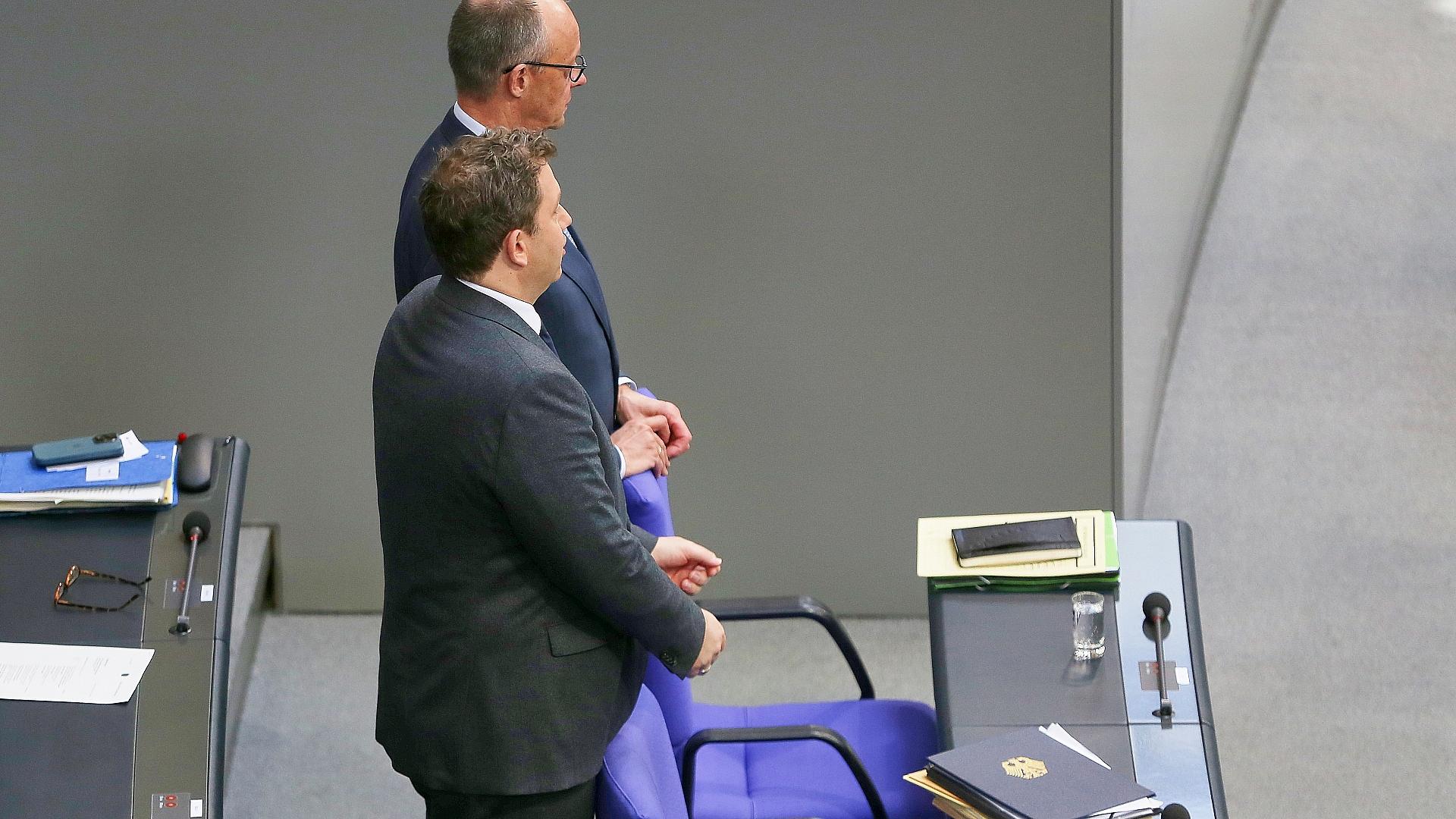 Lars Klingbeil und Friedrich Merz (Archiv)
