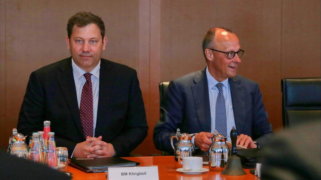 Lars Klingbeil und Friedrich Merz (Archiv)