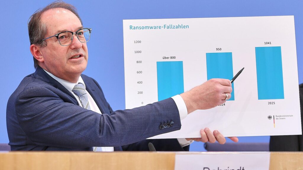 Alexander Dobrindt bei der Vorstellung des Bundeslagebildes Cybercrime am 12.05.2026
