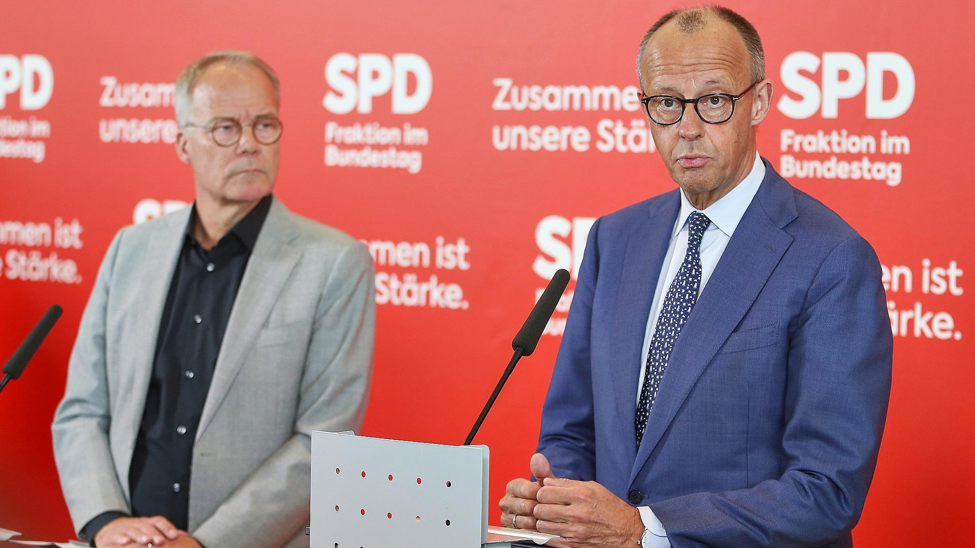 Merz will in SPD-Fraktion für zügige Entscheidungen werben 1 Matthias Miersch und Friedrich Merz am 19.05.2026