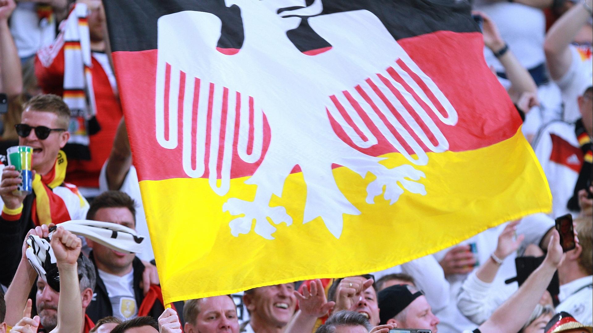 Fans der deutschen Fußball-Nationalmannschaft (Archiv)
