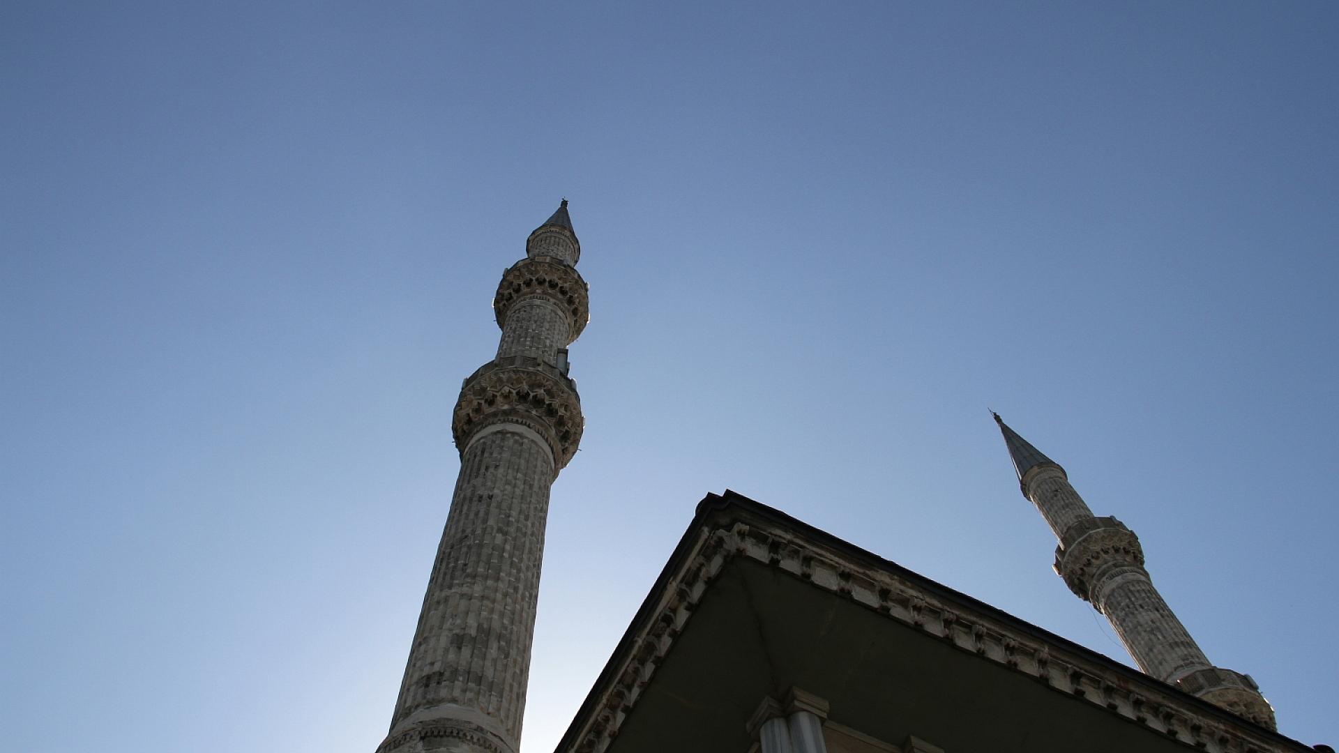 Ditib sieht keine Möglichkeit zur eigenen Finanzierung von Imamen 1 Moschee (Archiv)