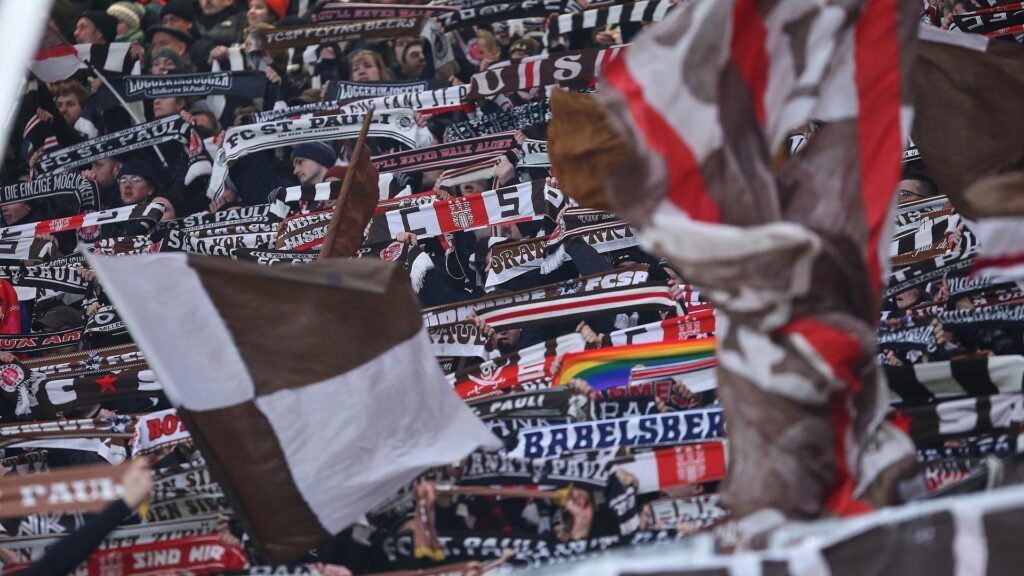 Fans des FC St. Pauli (Archiv)