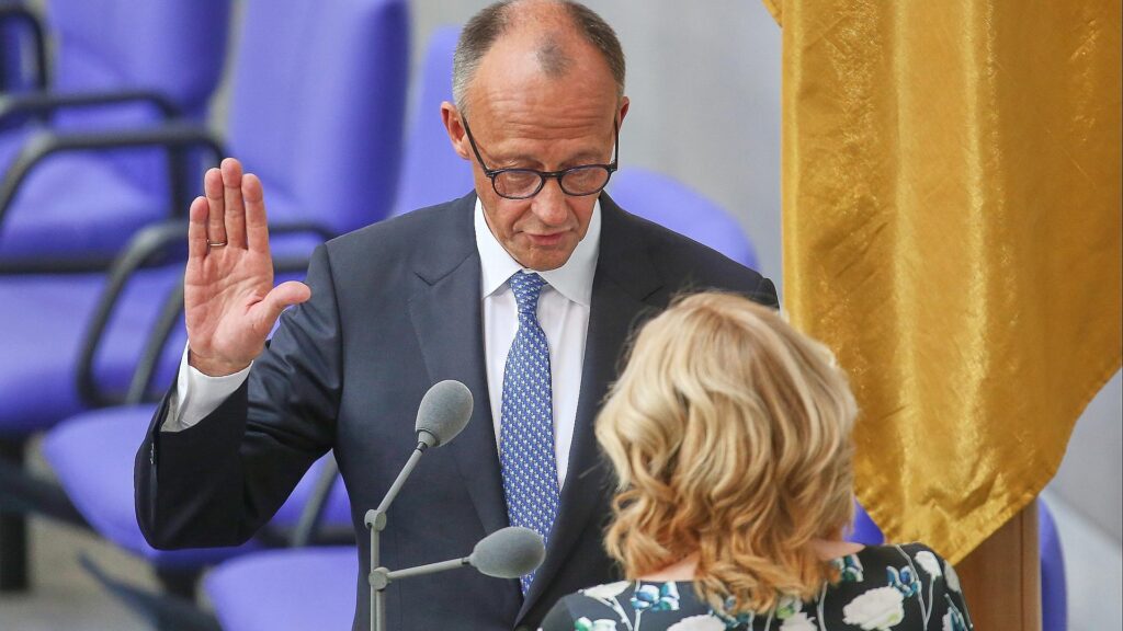 Friedrich Merz bei seiner Vereidigung am 06.05.2025 (Archiv)