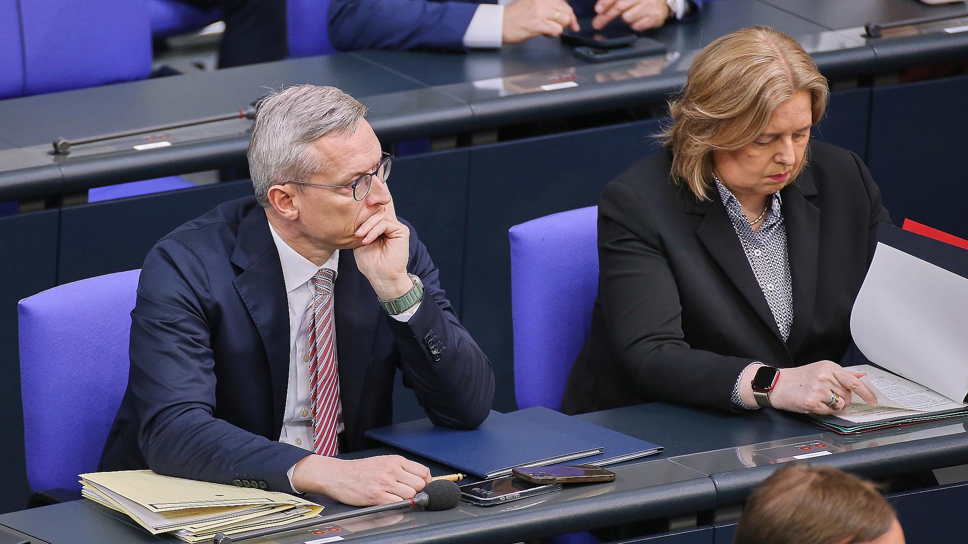 Bas und Wildberger kündigen digitales Sozialportal an 1 Karsten Wildberger und Bärbel Bas (Archiv)