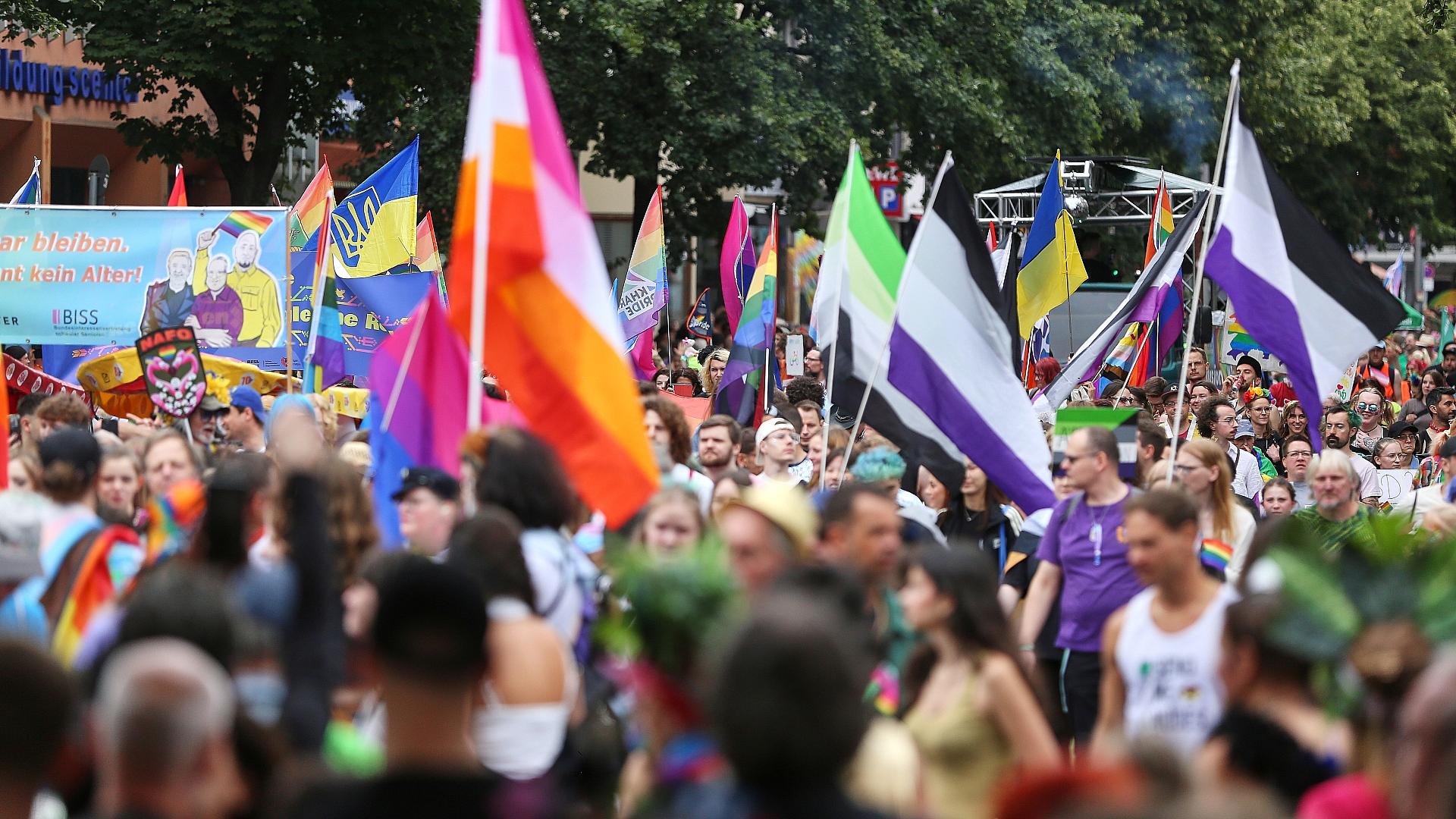Parade zum Christopher-Street-Day (Archiv)