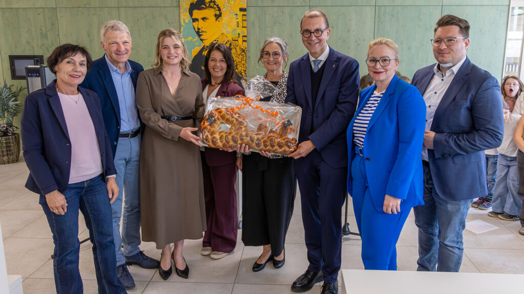 St. Ingbert eröffnet neues Gebäude für Ganztagsbetreuung an der Albert-Weisgerber-Schule 1 Aktuelles aus St. Ingbert | Bild: Stadt St. Ingbert „Ein neues Haus für die FGTS…“