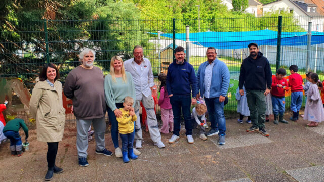 Kita Bahnhofstraße in Rohrbach bekommt bunte Buchstaben am Zaun 3 Aktuelles aus St. Ingbert | Bild: Stadt St. Ingbert Kita Bahnhofstraße Rohrbach präsentiert sich bunt
