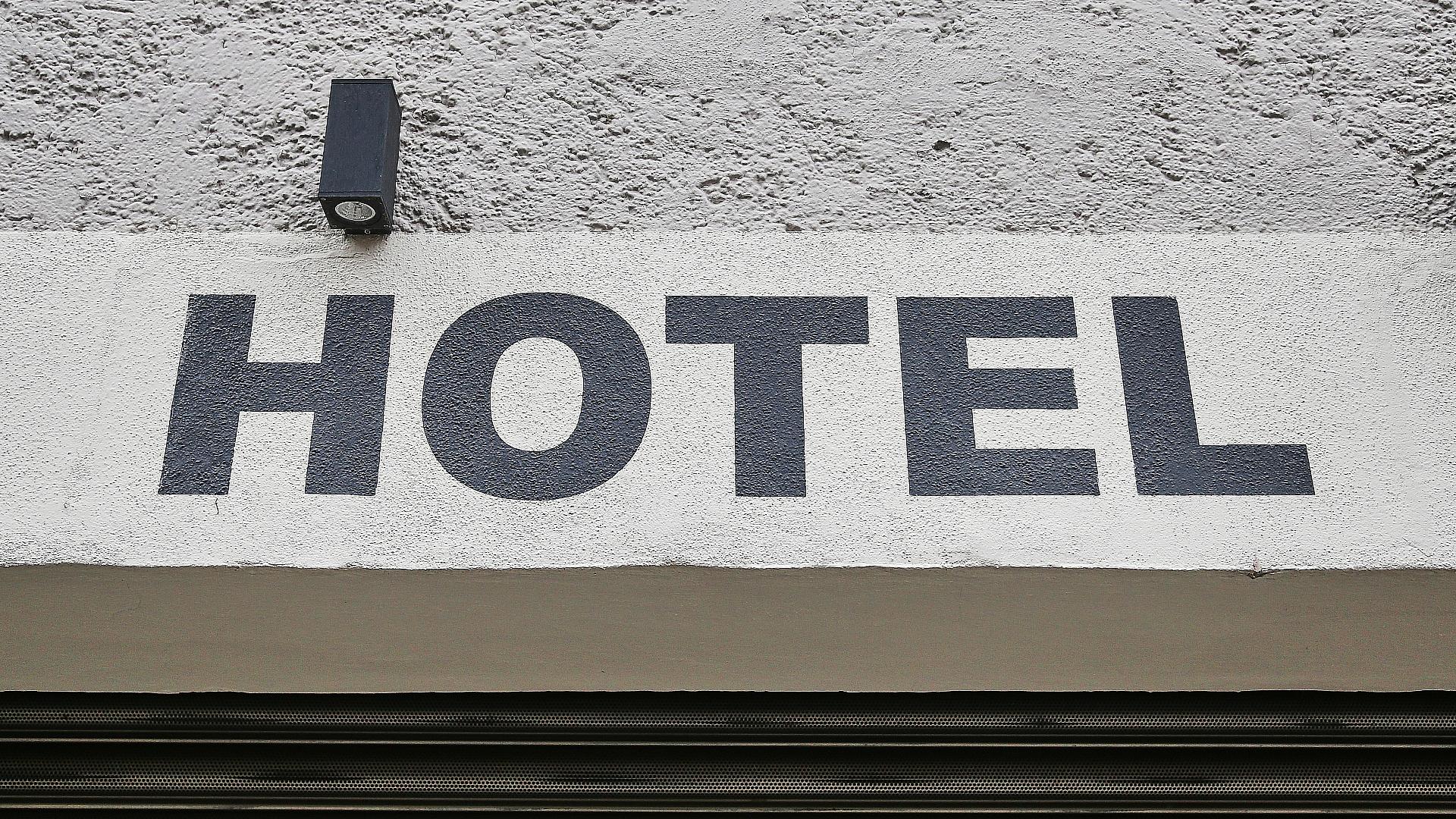 Weniger Übernachtungen im April 1 Hotel (Archiv)
