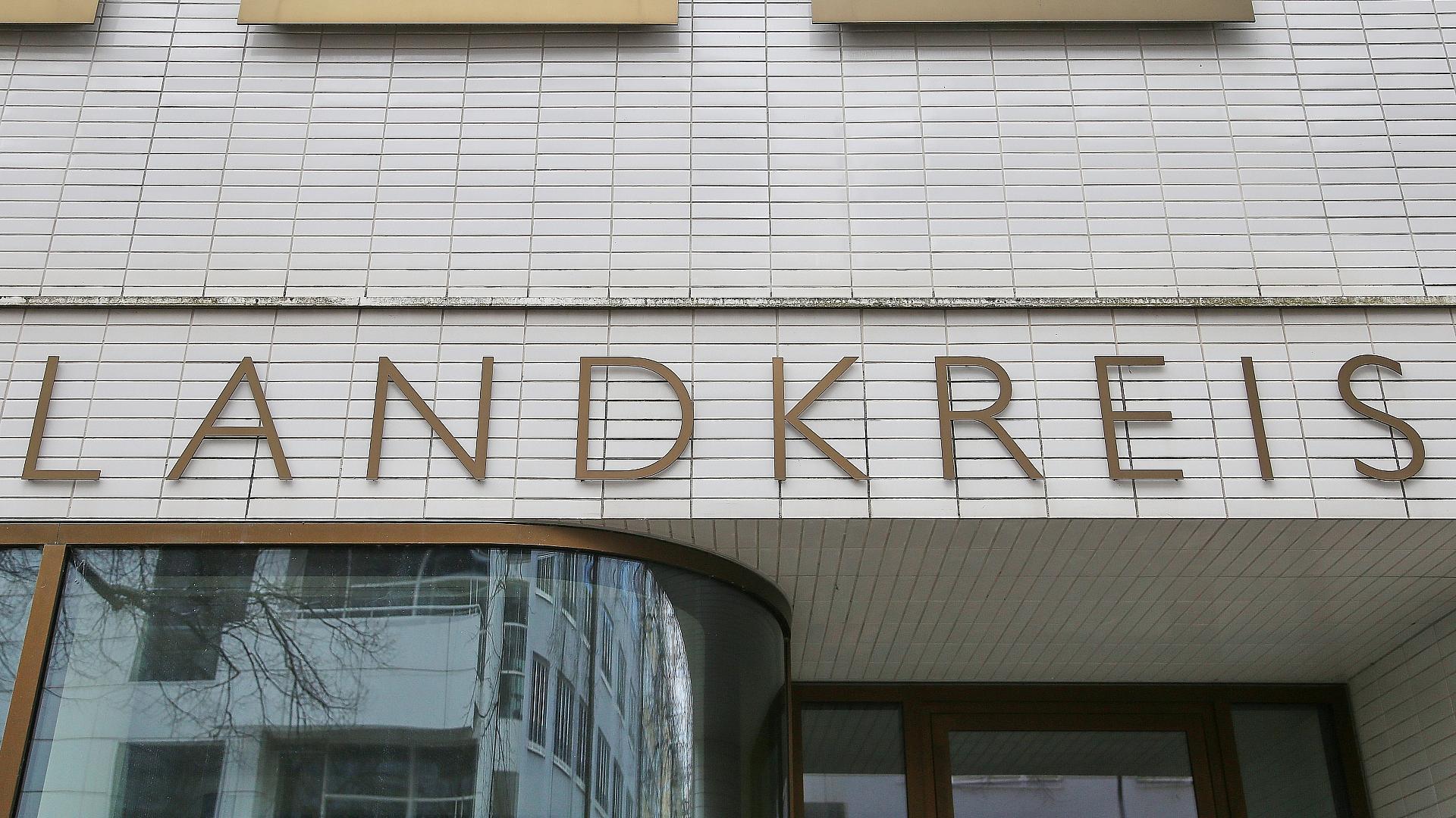 Landkreis-Schriftzug (Archiv)