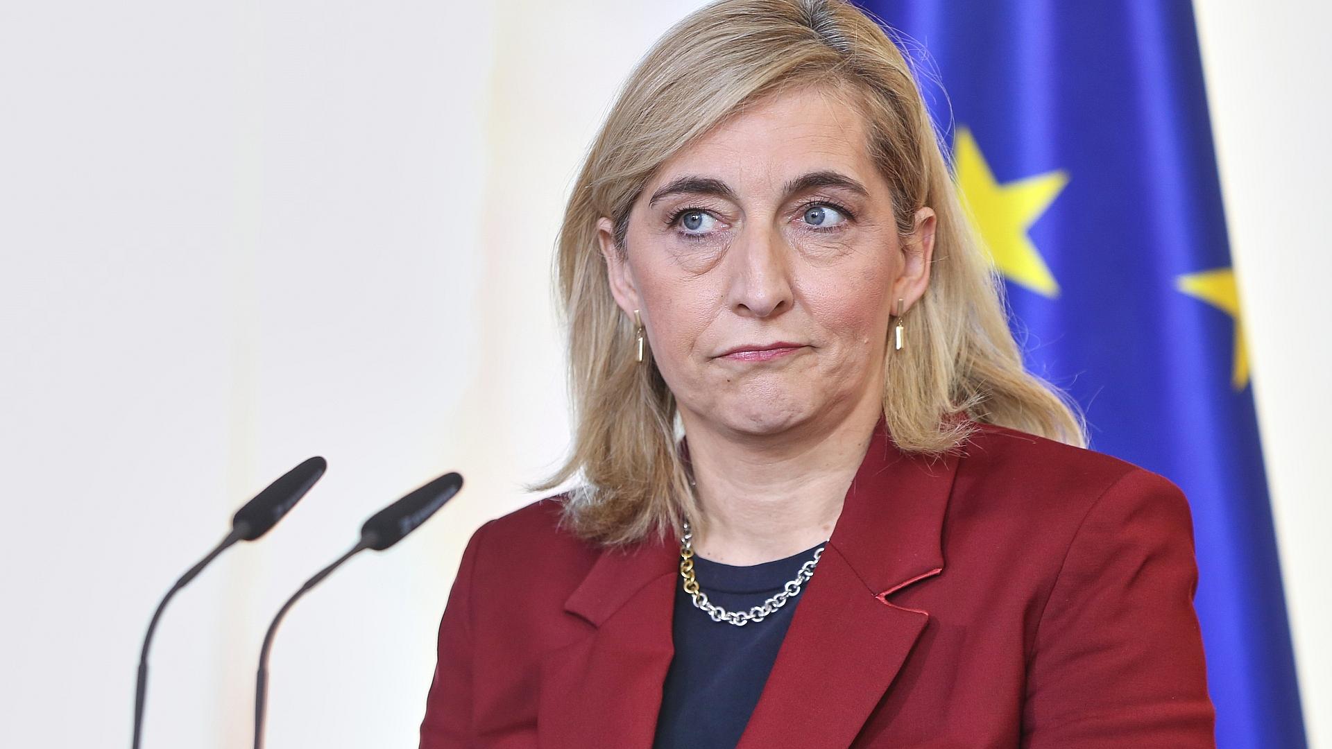 Warken signalisiert Bereitschaft zu Änderungen an Kassenreform 1 Nina Warken (Archiv)