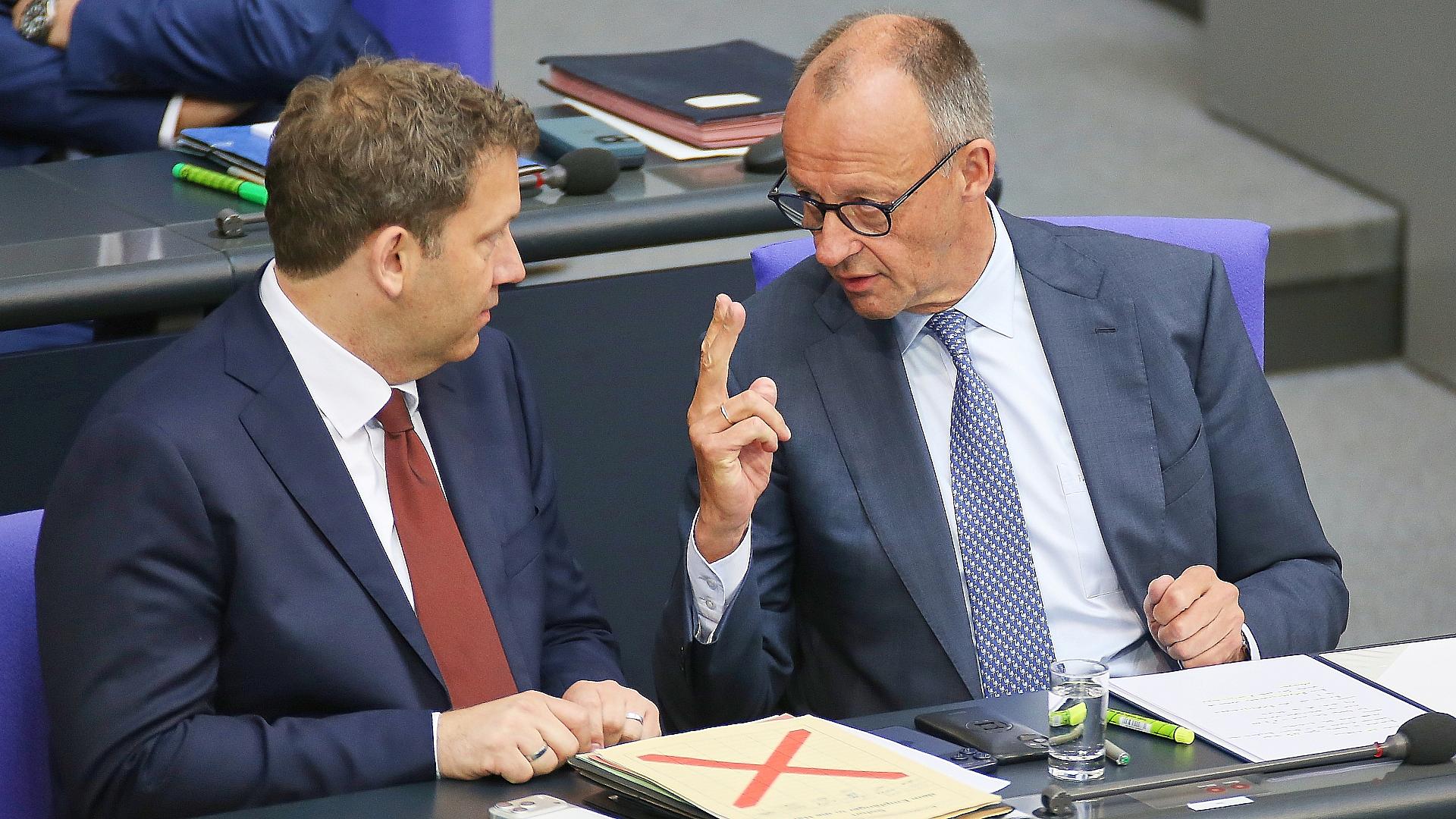 Lars Klingbeil und Friedrich Merz (Archiv)
