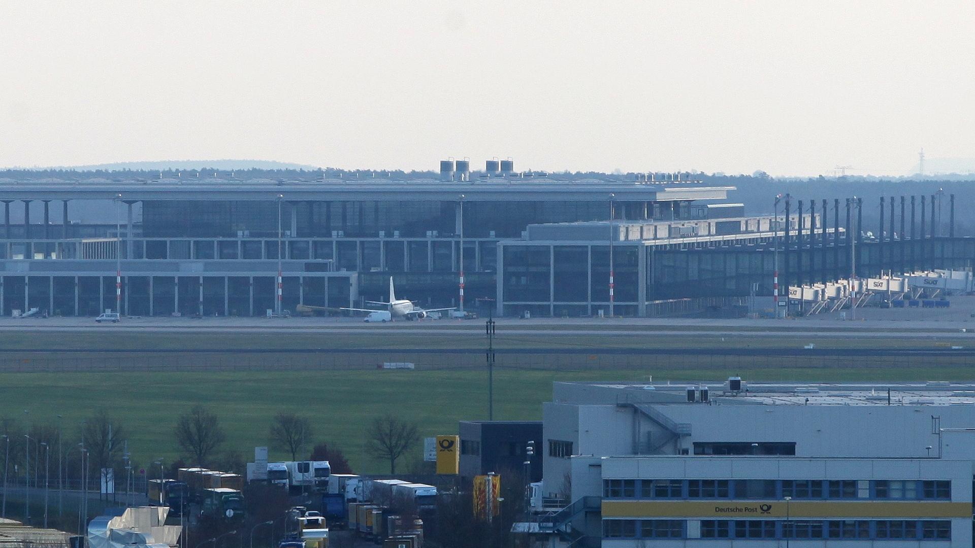 Flughafen (Archiv)