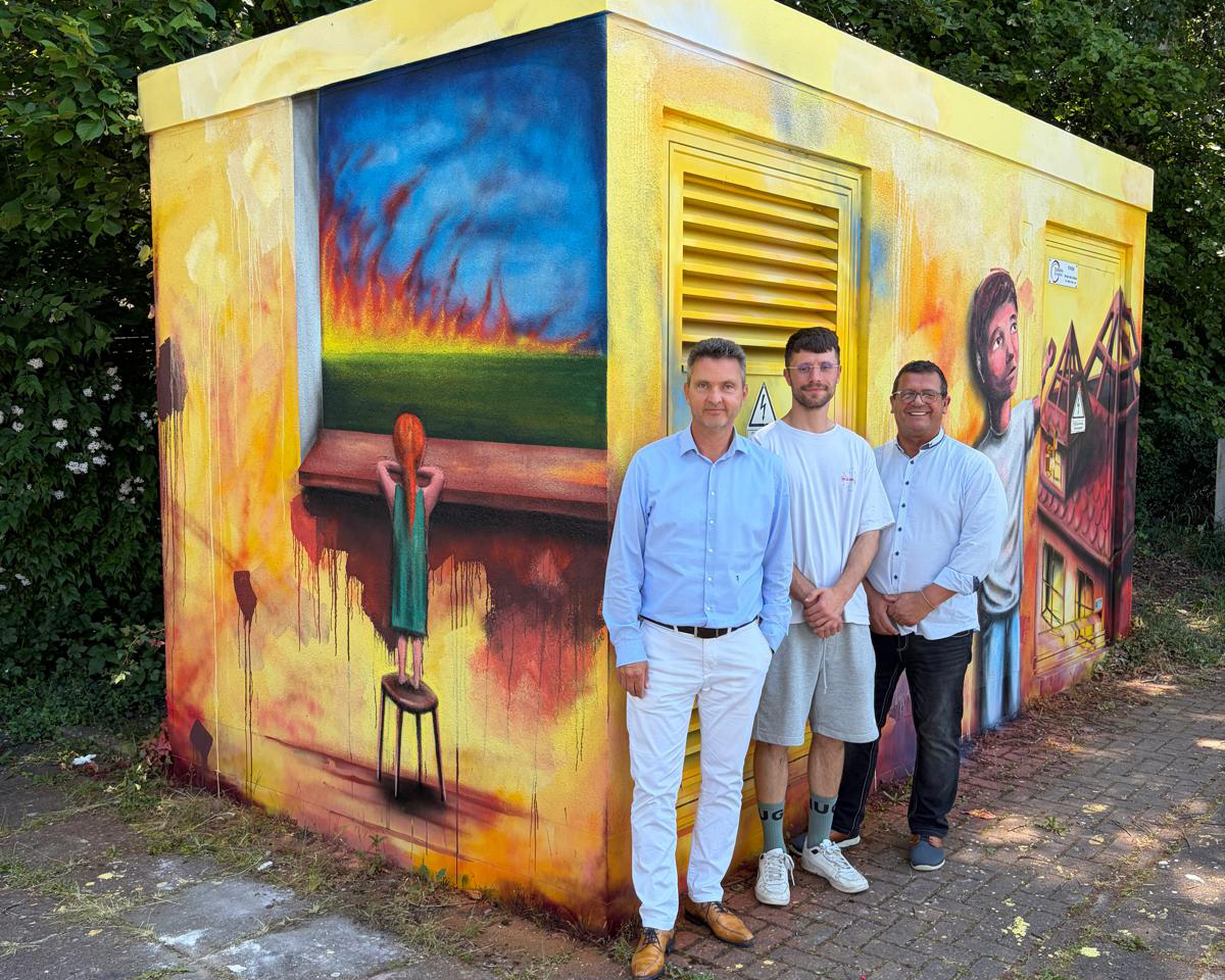 Trafostation in Rohrbach erhält Kunstwerk von Felix Dörrenbecher 1 Aktuelles aus St. Ingbert | Bild: Stadt St. Ingbert Kunst trifft Energieversorgung: Trafostation in Rohrbach wird zum Blickfang