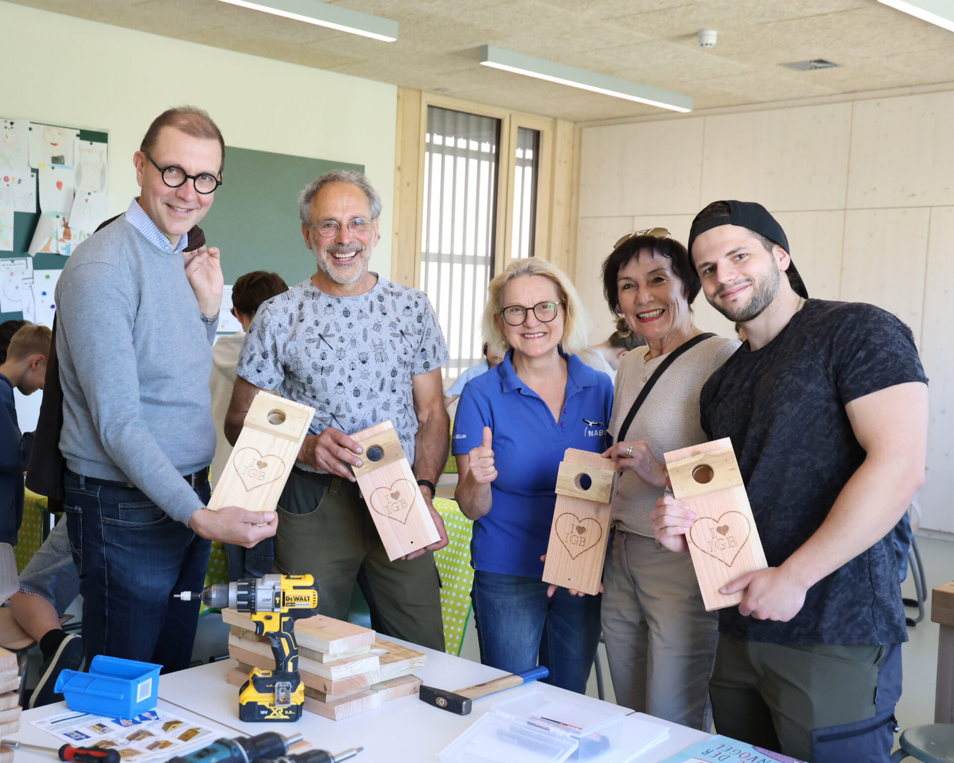 Aktuelles aus St. Ingbert | Bild: Stadt St. Ingbert Gemeinsam für den Artenschutz: Viertklässler bauen Nisthilfen zum Tag der biologischen Vielfalt