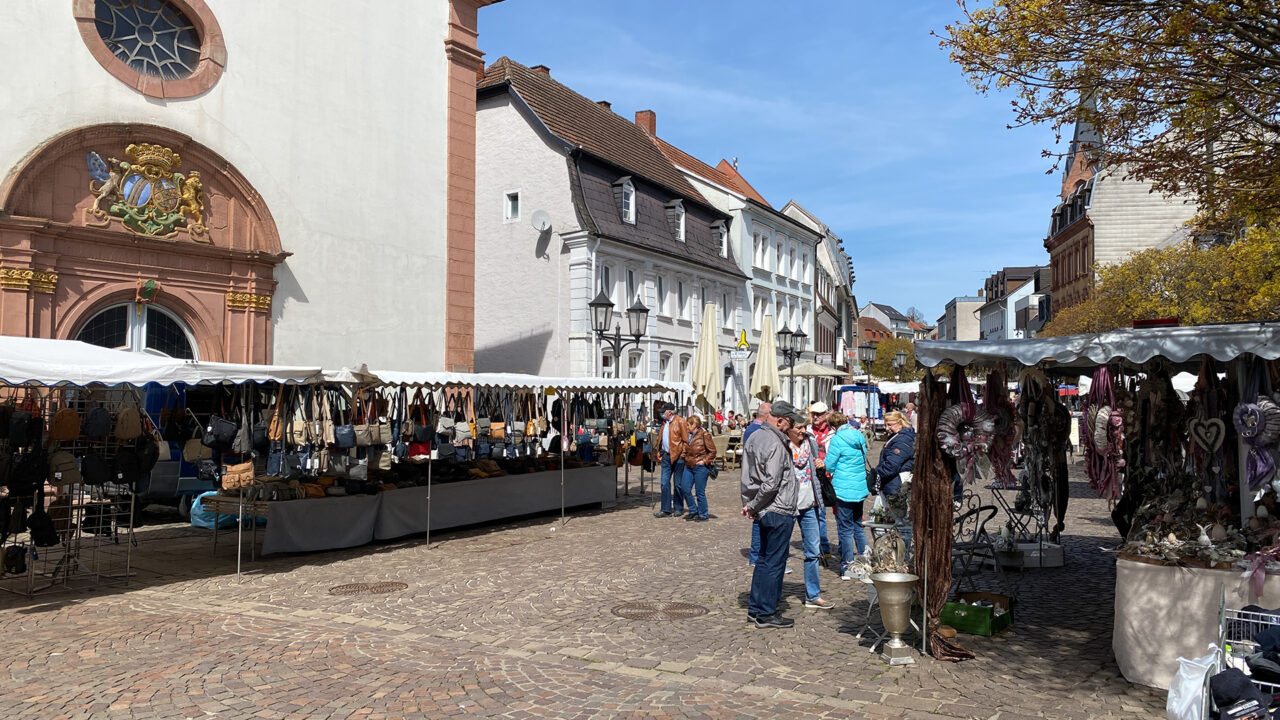 Johannismarkt in St. Ingbert: Mehr als 30 Händler in der Fußgängerzone 1 Aktuelles aus St. Ingbert | Bild: Stadt St. Ingbert Johannismarkt in der St. Ingberter Fußgängerzone