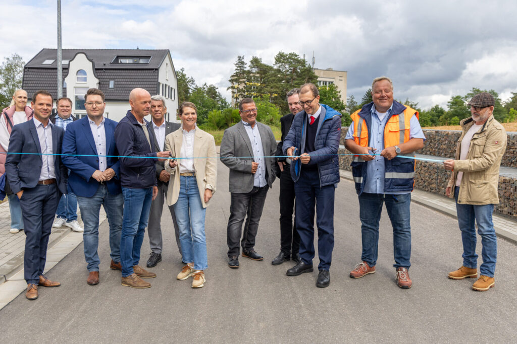 Gewerbegebiet „Hans-Wilhelmi-Straße" in Rohrbach erschlossen – Campus mit 5.000 Quadratmetern Bürofläche geplant 1 Aktuelles aus St. Ingbert | Bild: Stadt St. Ingbert Erschließung des Gewerbegebietes „Hans-Wilhelmi-Straße“ in Rohrbach erfolgreich abgeschlossen-Weg frei für Neubebauung