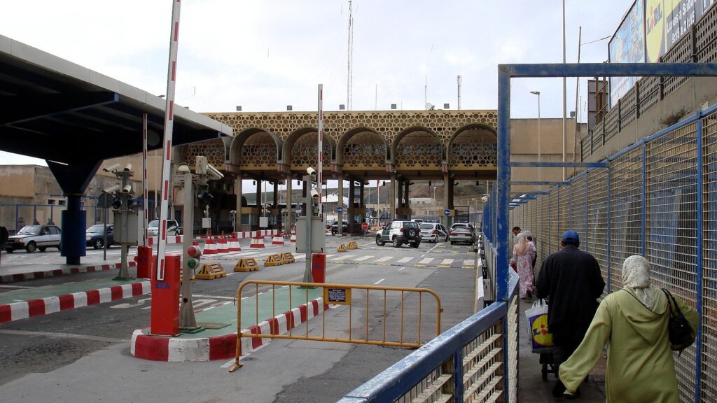 Rund 60.000 Migranten in Ceuta angekommen - 34 Tote bestätigt 14 Grenzübergang zwischen Ceuta und Marokko (Archiv)