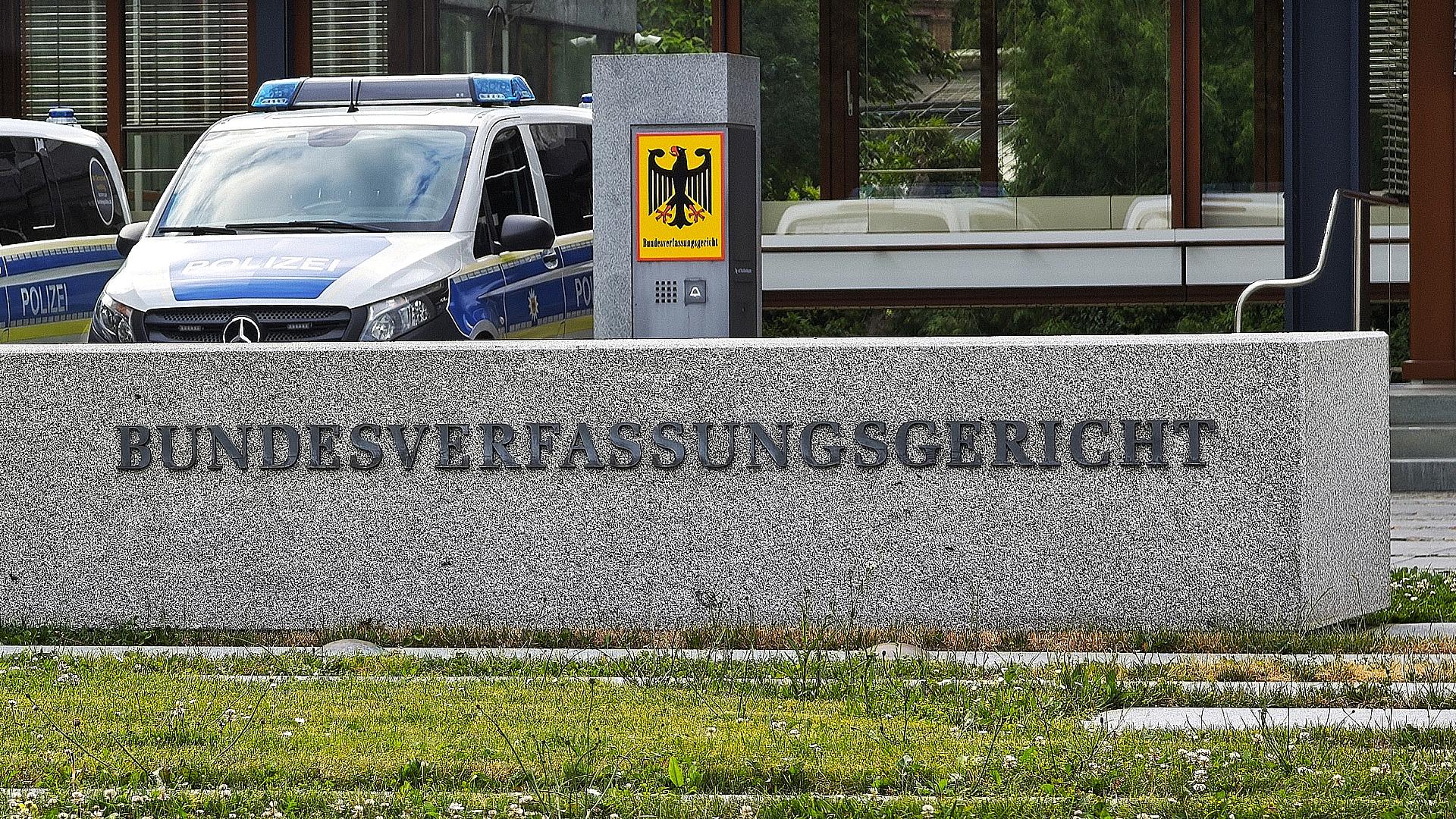Karlsruhe: Verbot von kindlichen Sexpuppen verfassungskonform 1 Bundesverfassungsgericht (Archiv)