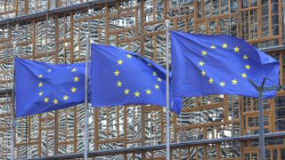 EU-Kommission will der Industrie länger mehr CO2-Ausstoß erlauben