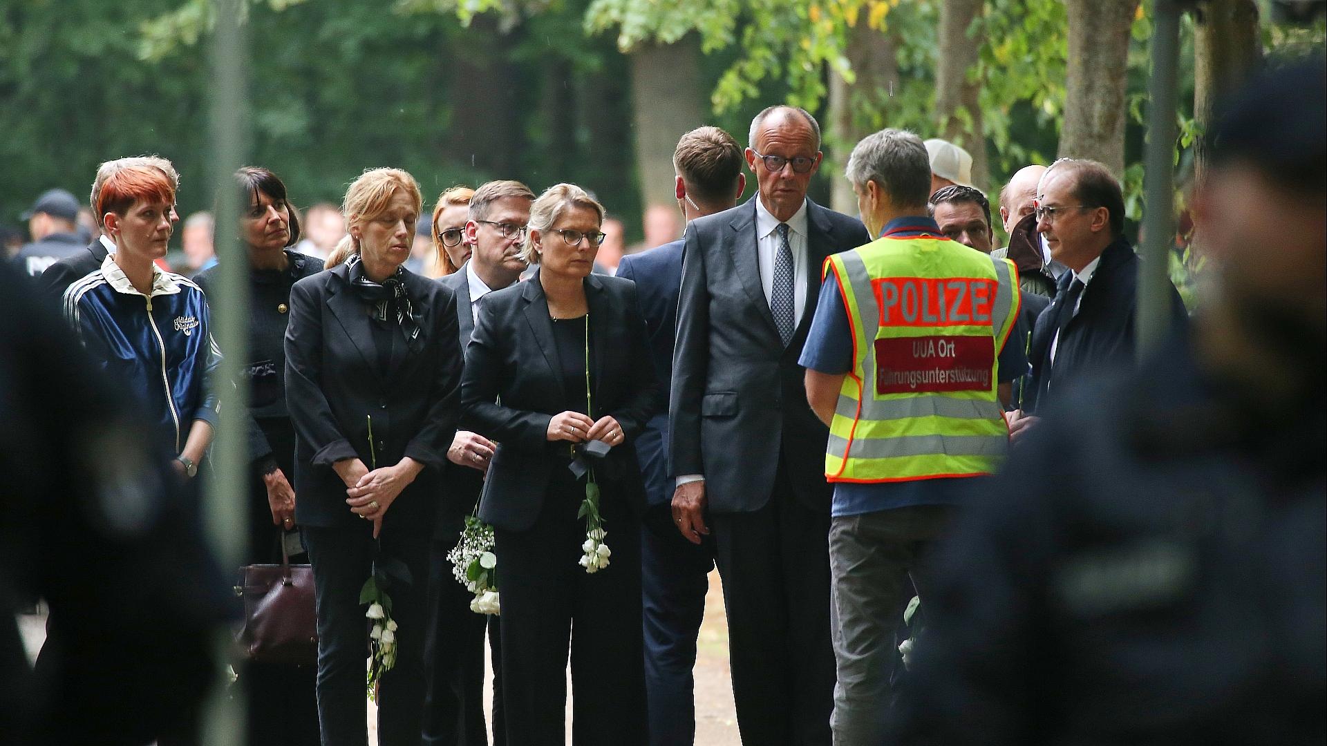 Friedrich Merz am Tatort am 26.07.2026