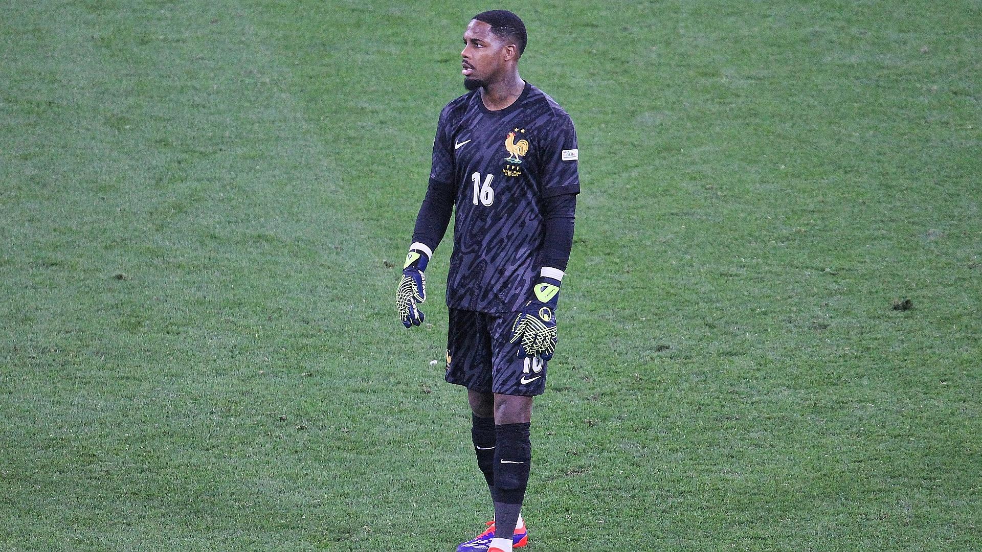 Frankreich gewinnt WM-Achtelfinale gegen Paraguay nur knapp 1 Mike Maignan (Archiv)