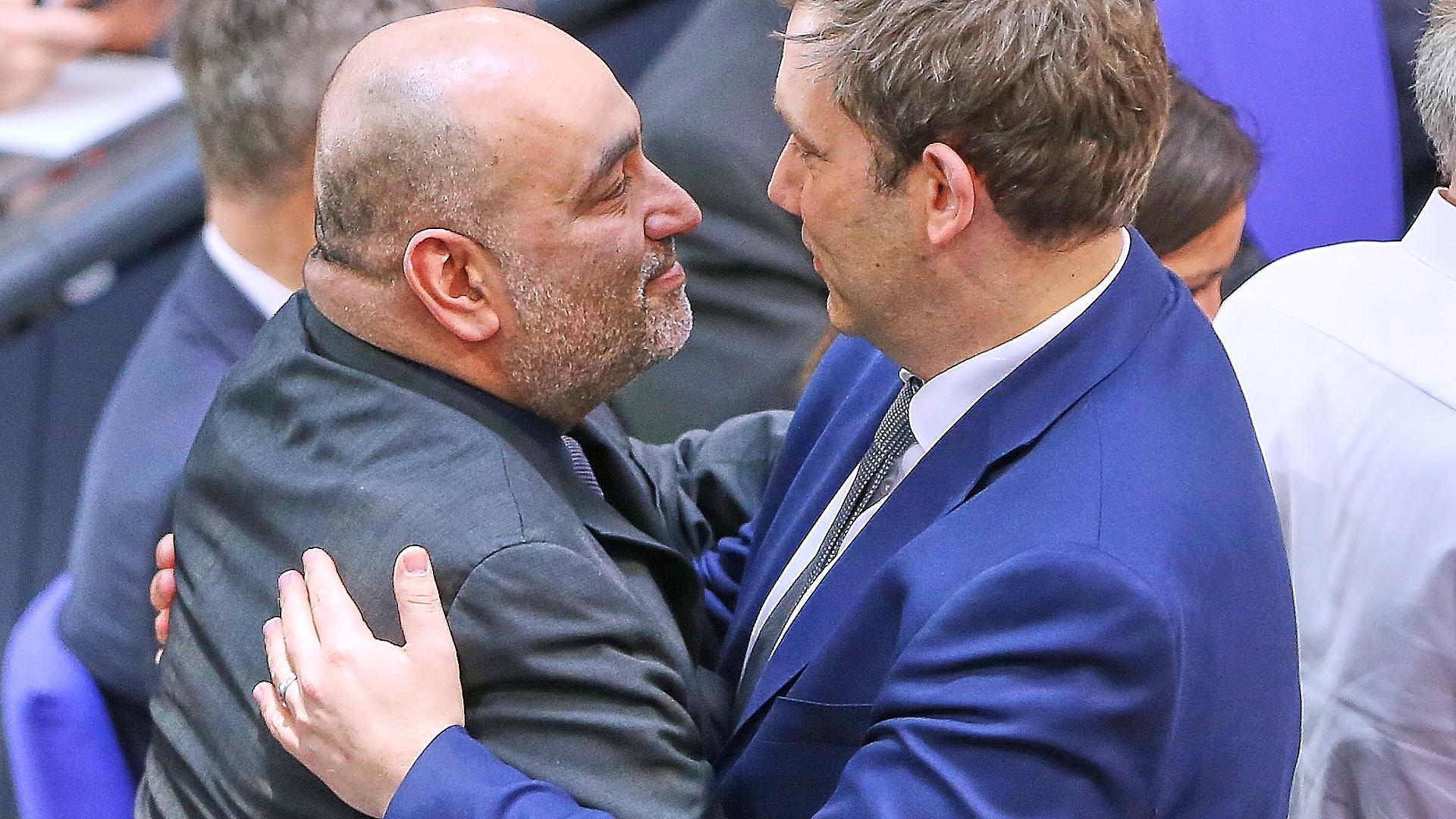 Insa: Grüne jetzt deutlich vor SPD - AfD bleibt stärkste Kraft 1 Omid Nouripour und Lars Klingbeil (Archiv)