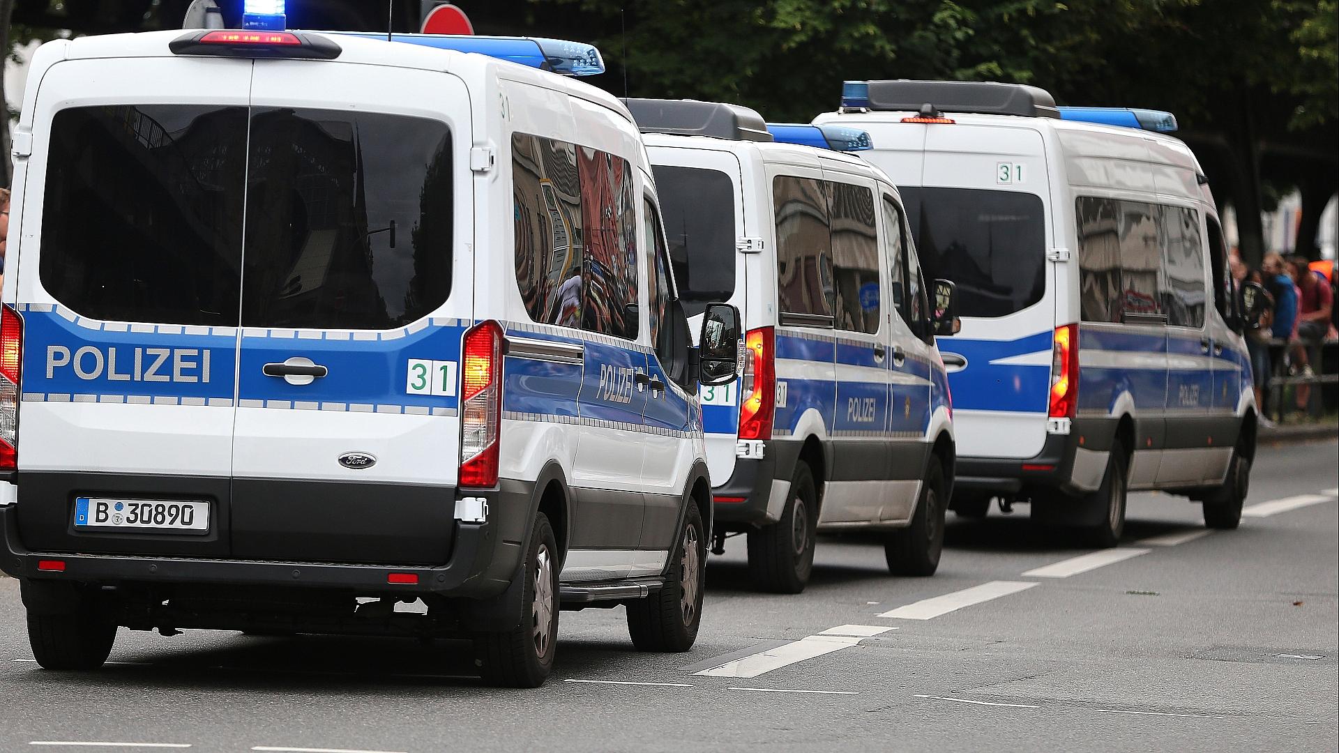 Sicherheitspolitiker warnen vor iranischen Anschlägen 1 Polizeiautos (Archiv)