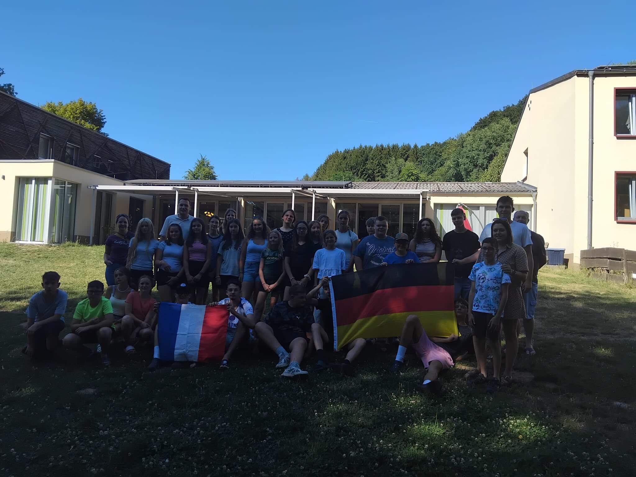 Deutsch-französischer Jugendaustausch zwischen Eppelborn und Outreau 1 Aktuelles aus Eppelborn | Bild: Gemeinde Eppelborn Deutsch-französischer Jugendaustausch: Freundschaften über Ländergrenzen hinweg