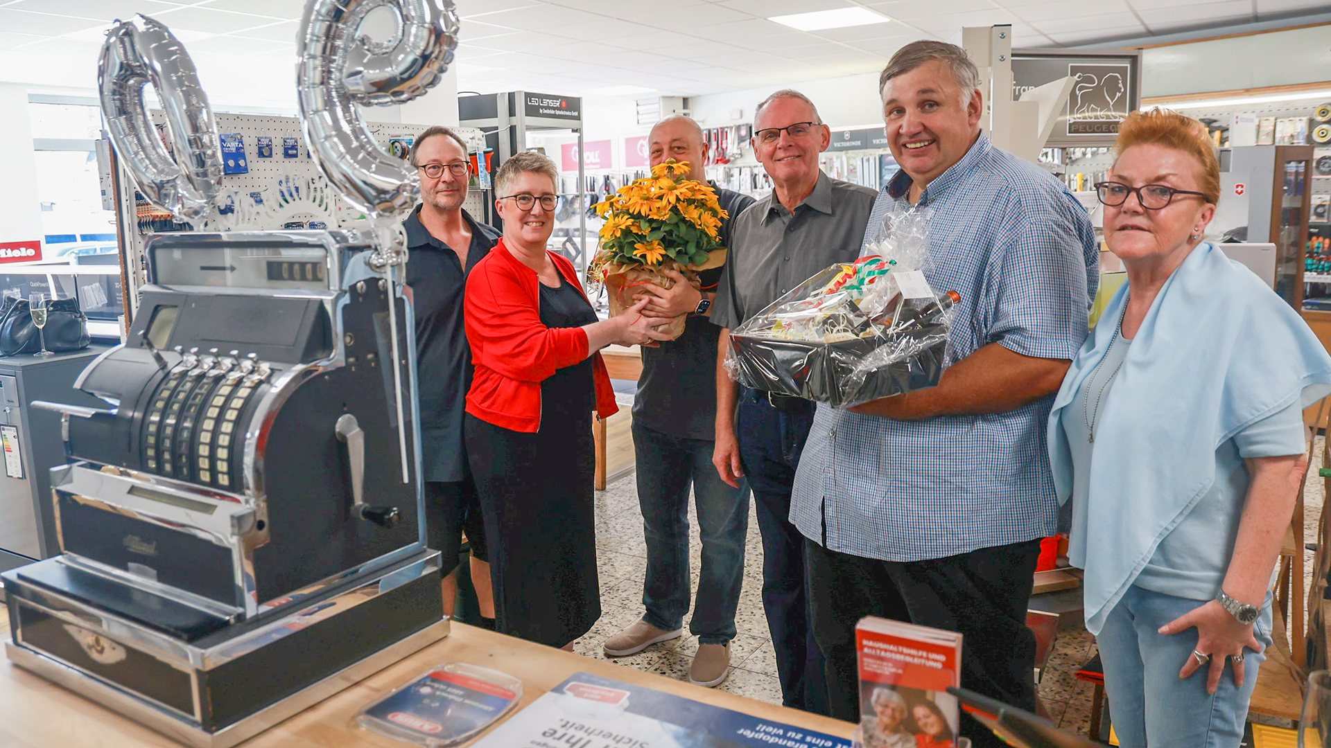Aktuelles aus St. Ingbert | Bild: Stadt St. Ingbert 90 Jahre Registrierkasse bei Eisen Quirin: Ein Stück St. Ingberter Handelsgeschichte feiert