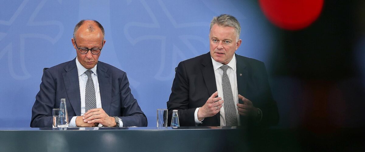 Schnieder kritisiert Merz für Regierungsumbildung 1 Friedrich Merz und Gordon Schnieder (Archiv)