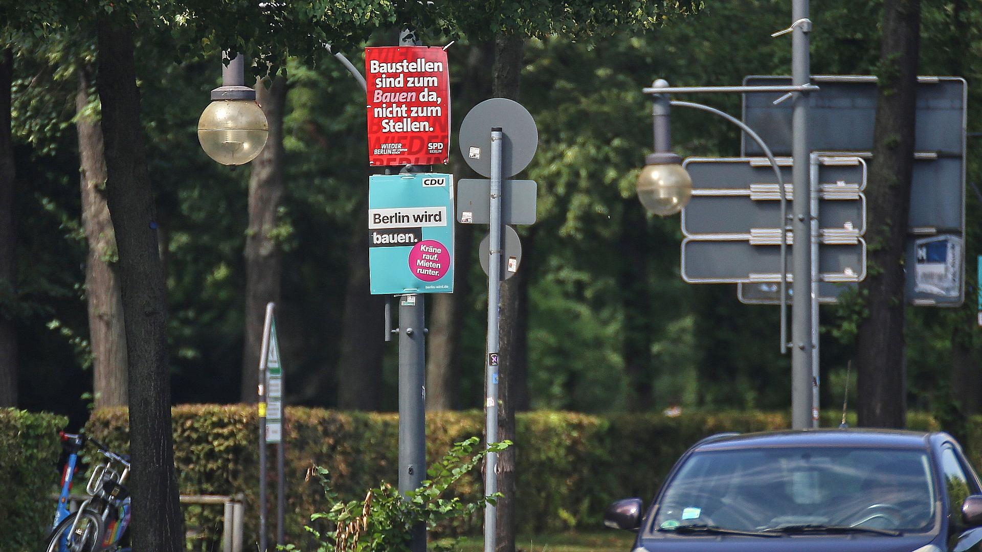 Wahlplakate von SPD und CDU in Berlin (Archiv)