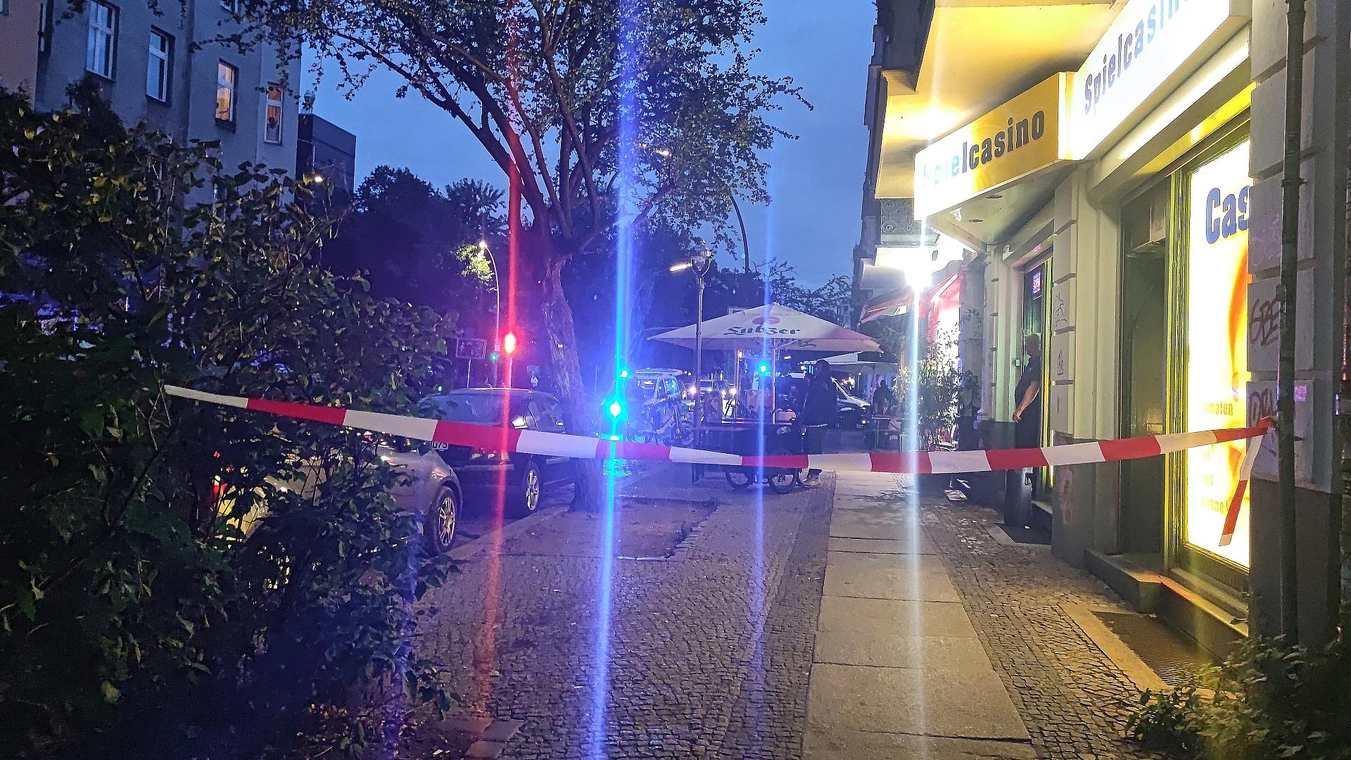 Ermittlungen nach erneuten Schüssen in Berlin-Kreuzberg dauern an 1 Polizei in der Berliner Graefestraße am 07.08.2026