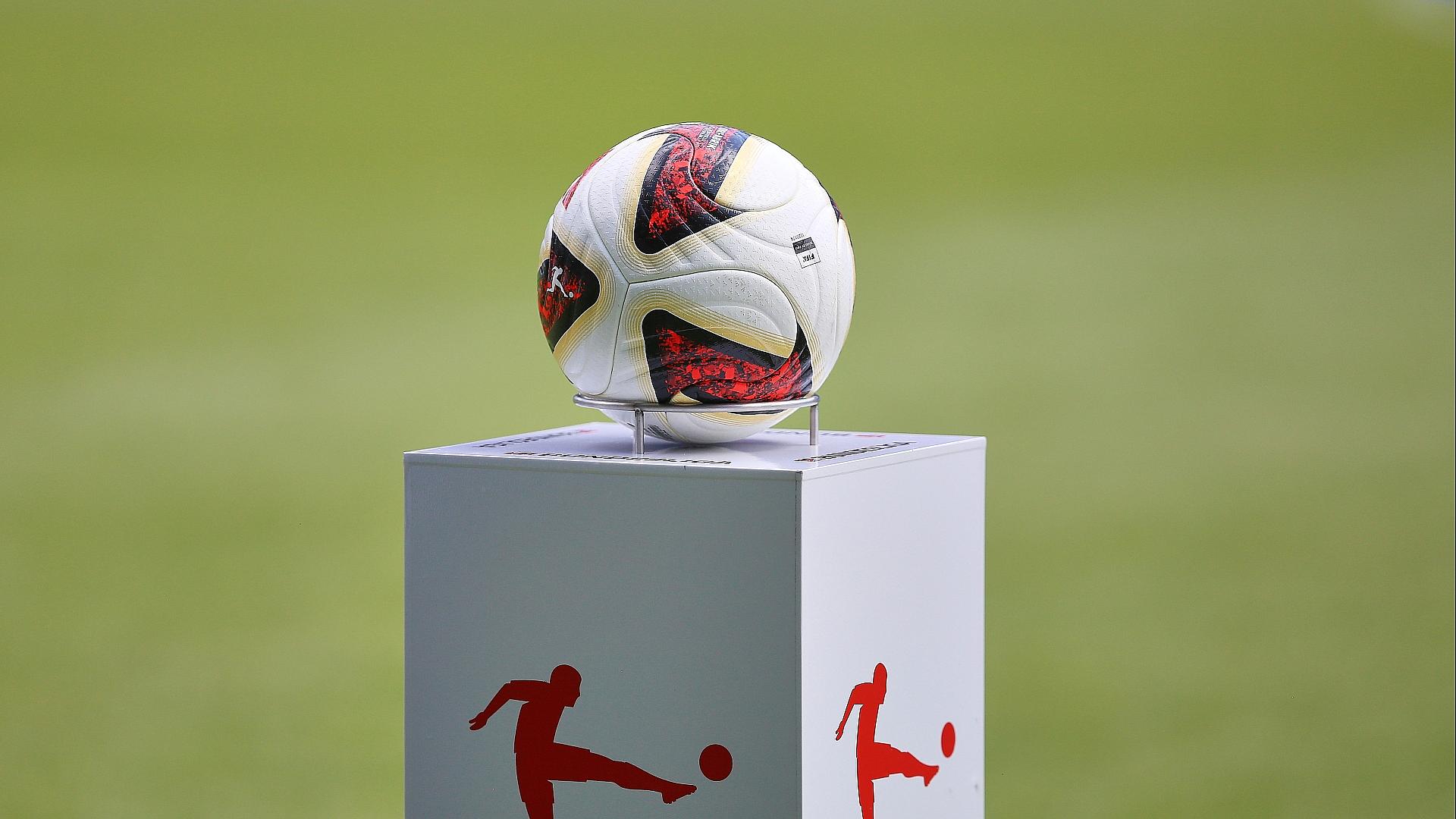 Kartellamt hält 50+1-Regel der DFL für zulässig 1 Offizieller Spielball am 08.08.2026
