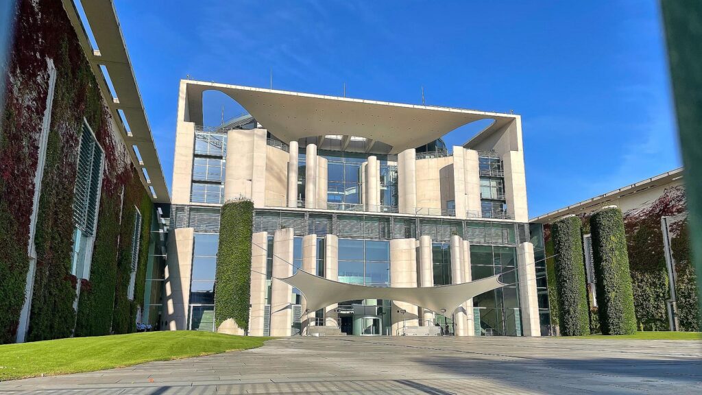 Gästeliste für Berliner Mittagessen mit "Gleichgesinnten" steht 1 Bundeskanzleramt (Archiv)