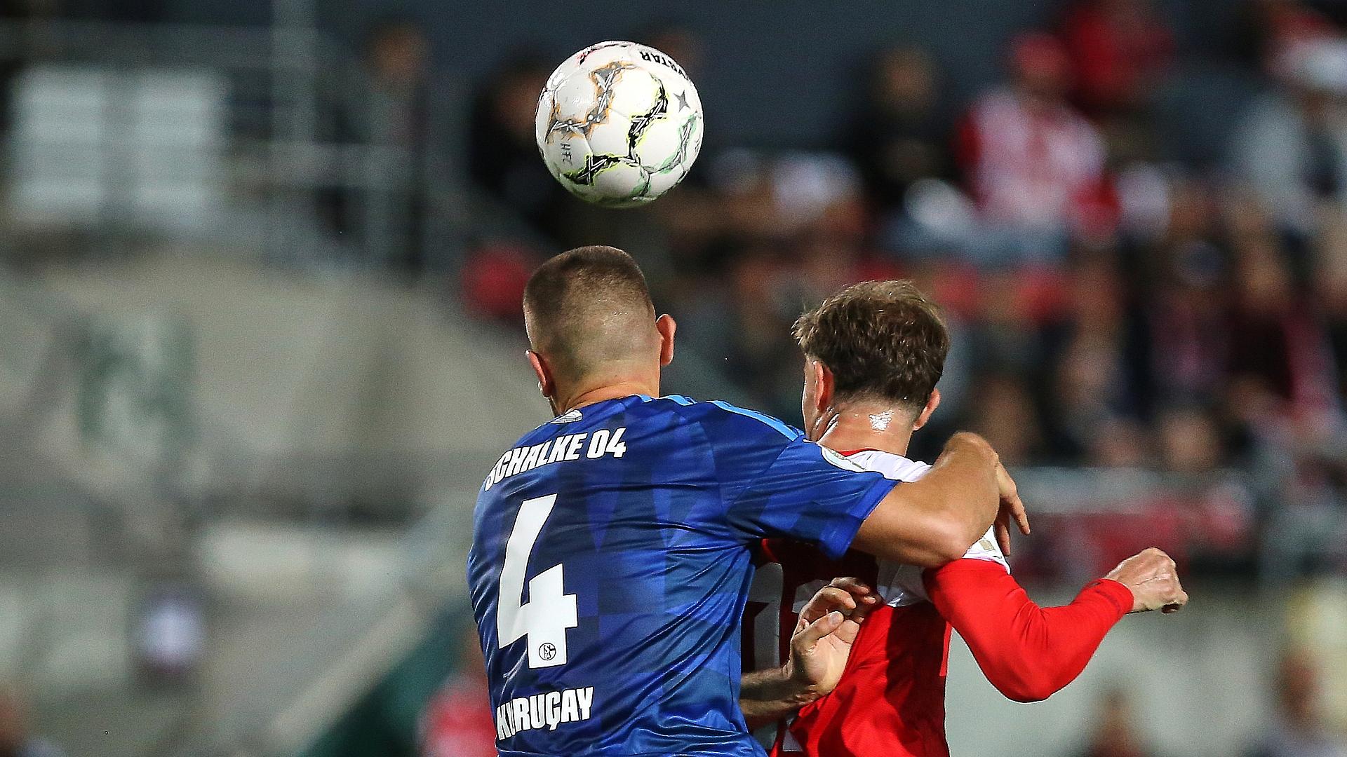 DFB-Pokal: Schalke gewinnt in Halle erst nach Verlängerung 1 Hallescher FC - Schalke 04 am 24.08.2026