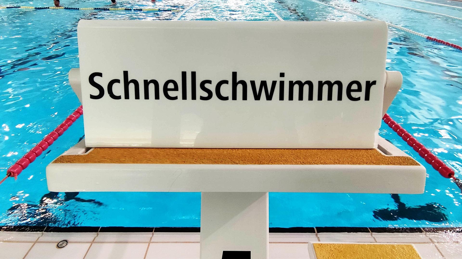 Johannes Liebmann schwimmt über 1.500 Meter zu Weltrekord 1 Schwimmbad (Archiv)