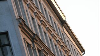 Grünen-Spitzenkandidat will Wohnungskonzerne enteignen