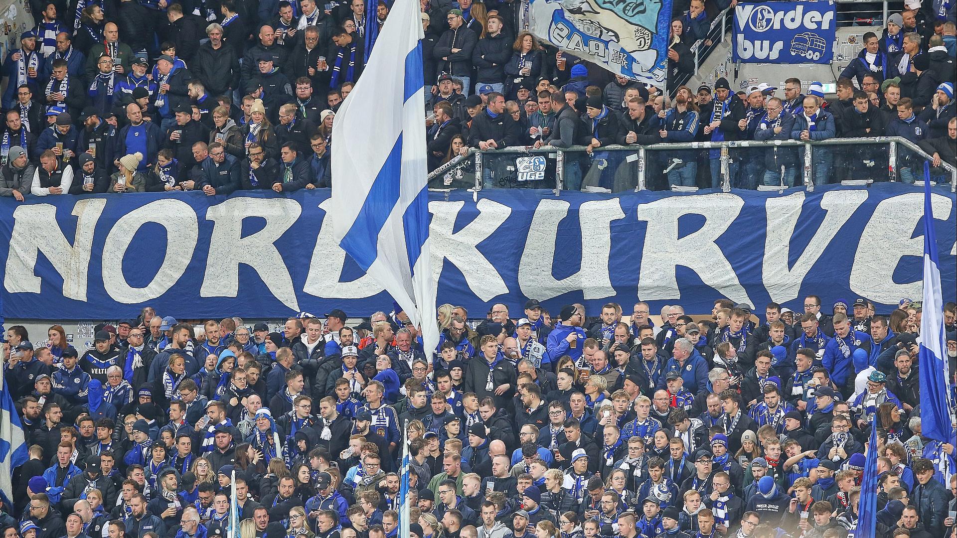 Fans von Schalke 04 (Archiv)